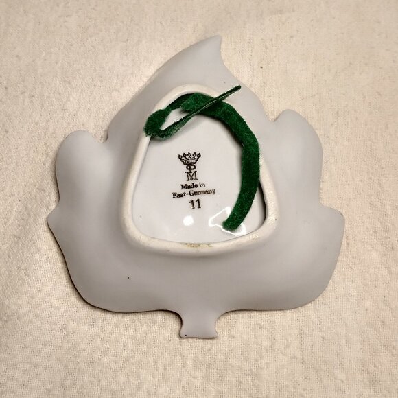 Butchart Gardens Victoria BC Souvenir Trinket Leave Dish - Picture 5 of 6